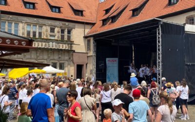 Großes Familienfest im, am und ums Schloss Brake herum