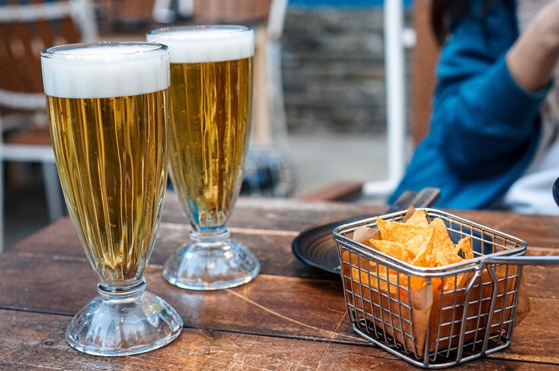 Preise für Bier um mehr als 20 % teurer als bei der letzten Fußball-Weltmeisterschaft