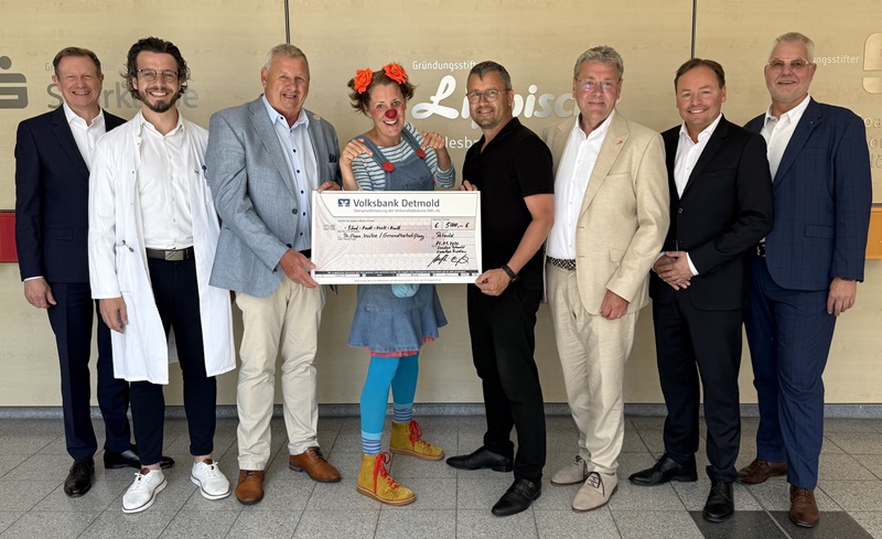 Detmolder Lions Clubs unterstützen Clownsvisiten in der Kinderklinik