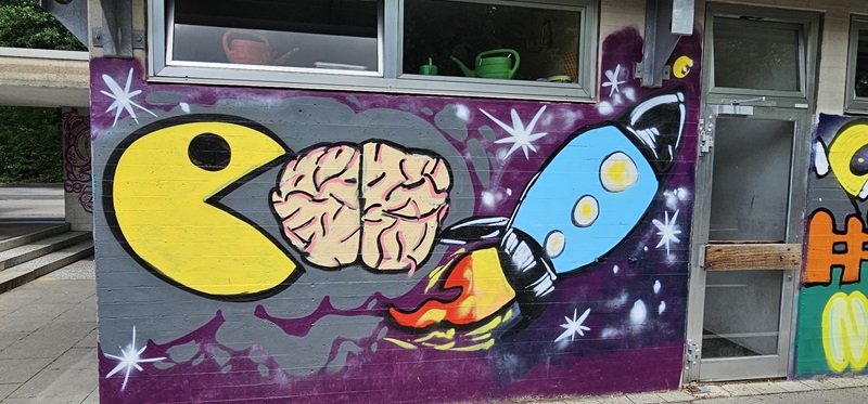 Streetart begeistert für MINT-Berufe: Graffiti-Projekt bringt Jugendliche und Industrie zusammen