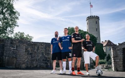 Arminia Bielefeld präsentiert neues Heim- und Auswärtstrikot