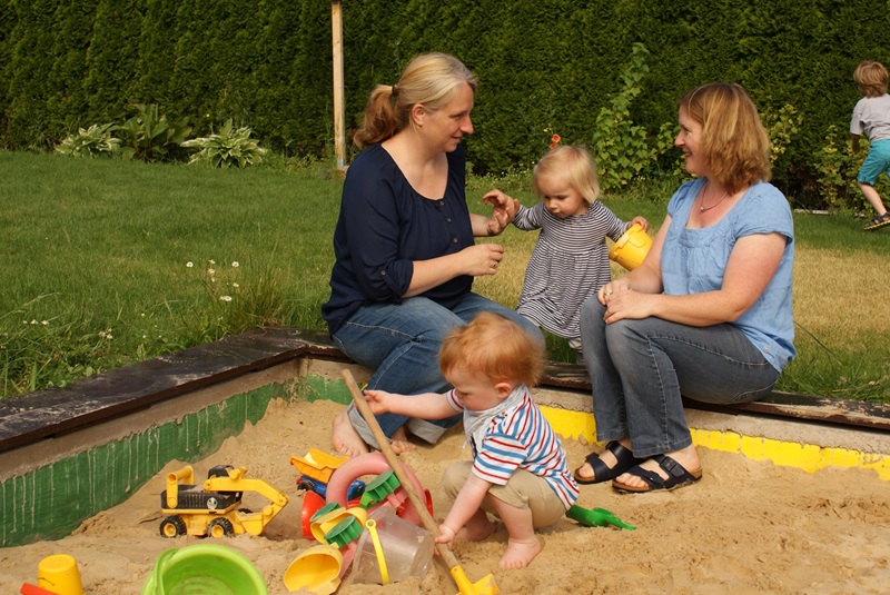 Neues Angebot im Kreis Lippe: Ehrenamtliche Familienpaten entlasten junge Familien im Alltag