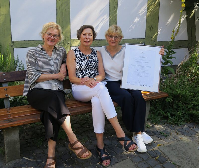 Erneut zertifiziert: VHS Detmold-Lemgo bestätigt hohe Qualität
