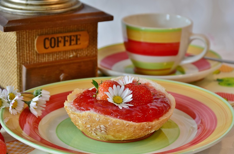 Brötchen, Kaffee und mehr im Brunch-Gottesdienst