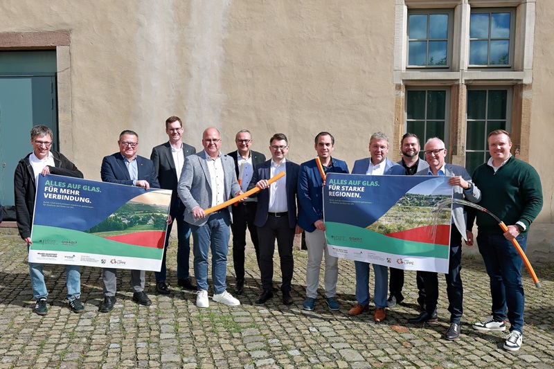 Glasfaser-Ausbau in Lippe: Förderantrag für neun lippische Kommunen gestellt