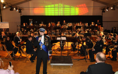 Landespolizeiorchester und Charmonie begeistern beim Benefizkonzert