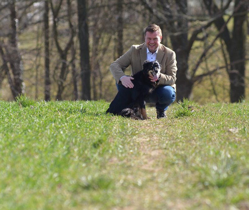 Landtagsabgeordneter Alexander Baer: Führerschein für neue Hundebesitzer