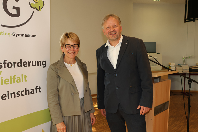 Neue Schulleiterin am HVG wird offiziell ins Amt eingeführt