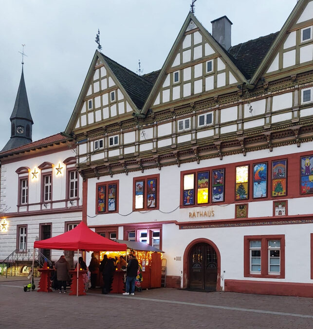 Neue Vereinshütte soll den Marktplatz im Dezember beleben